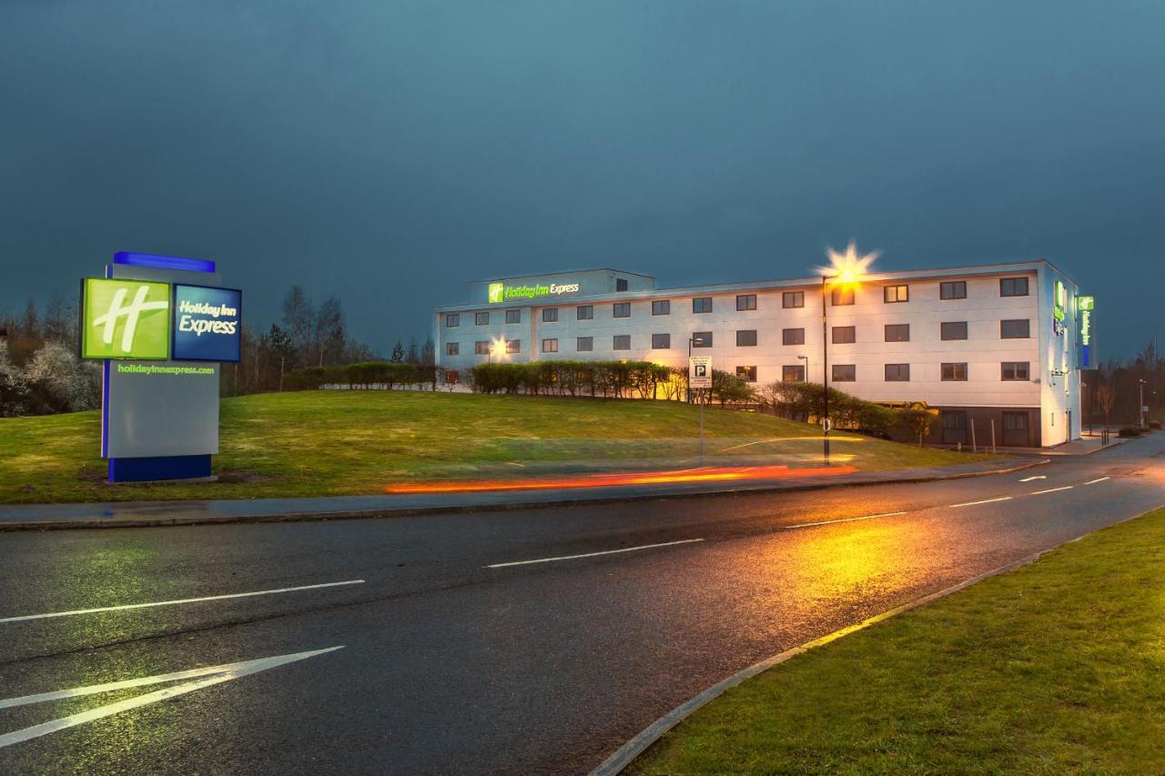 Holiday Inn Express Manchester Airport By Ihg Ringway Esterno foto
