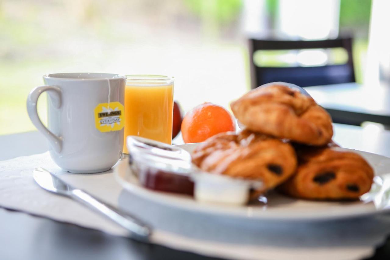 Holiday Inn Express Manchester Airport By Ihg Ringway Esterno foto