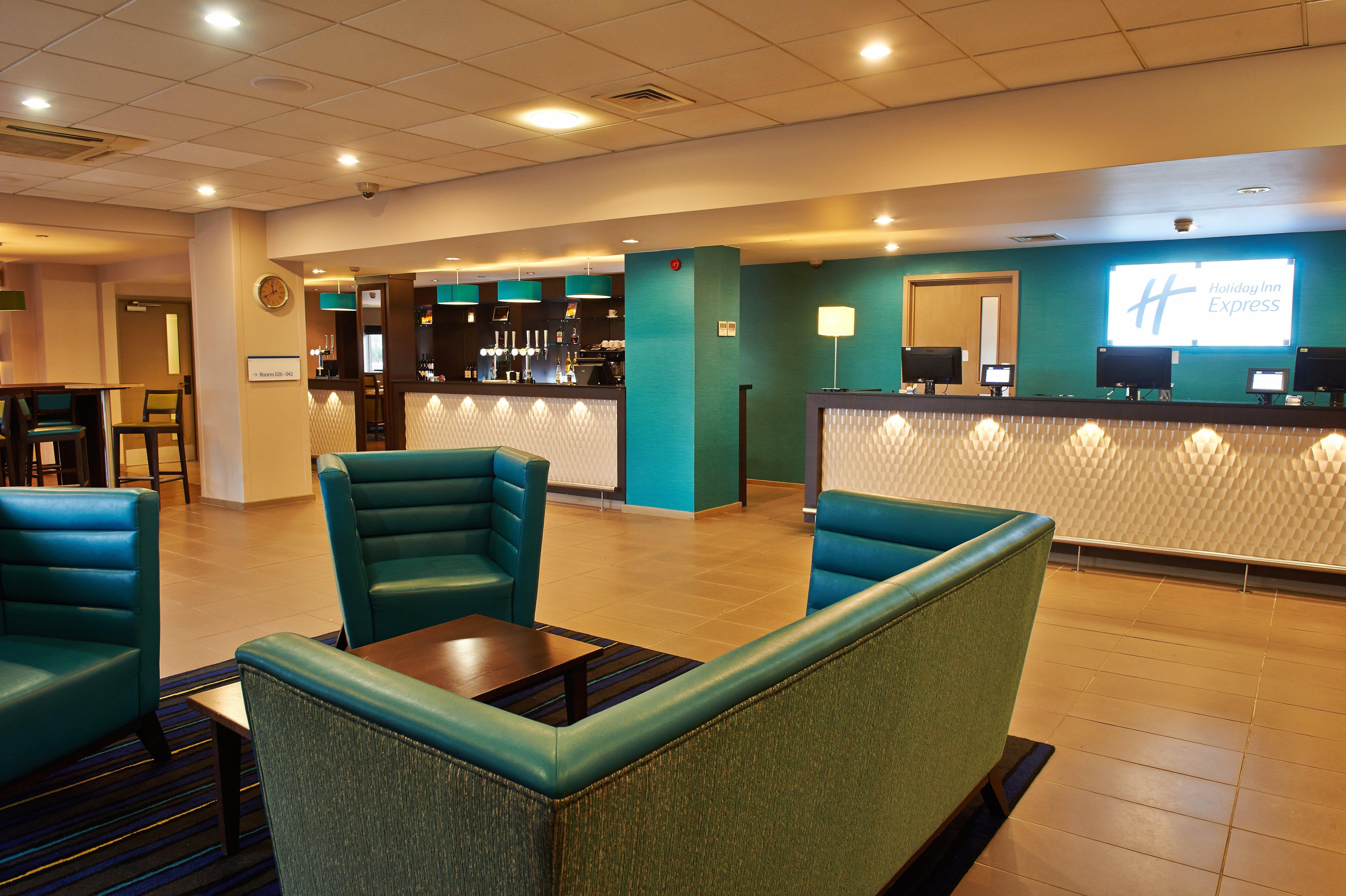 Holiday Inn Express Manchester Airport By Ihg Ringway Esterno foto