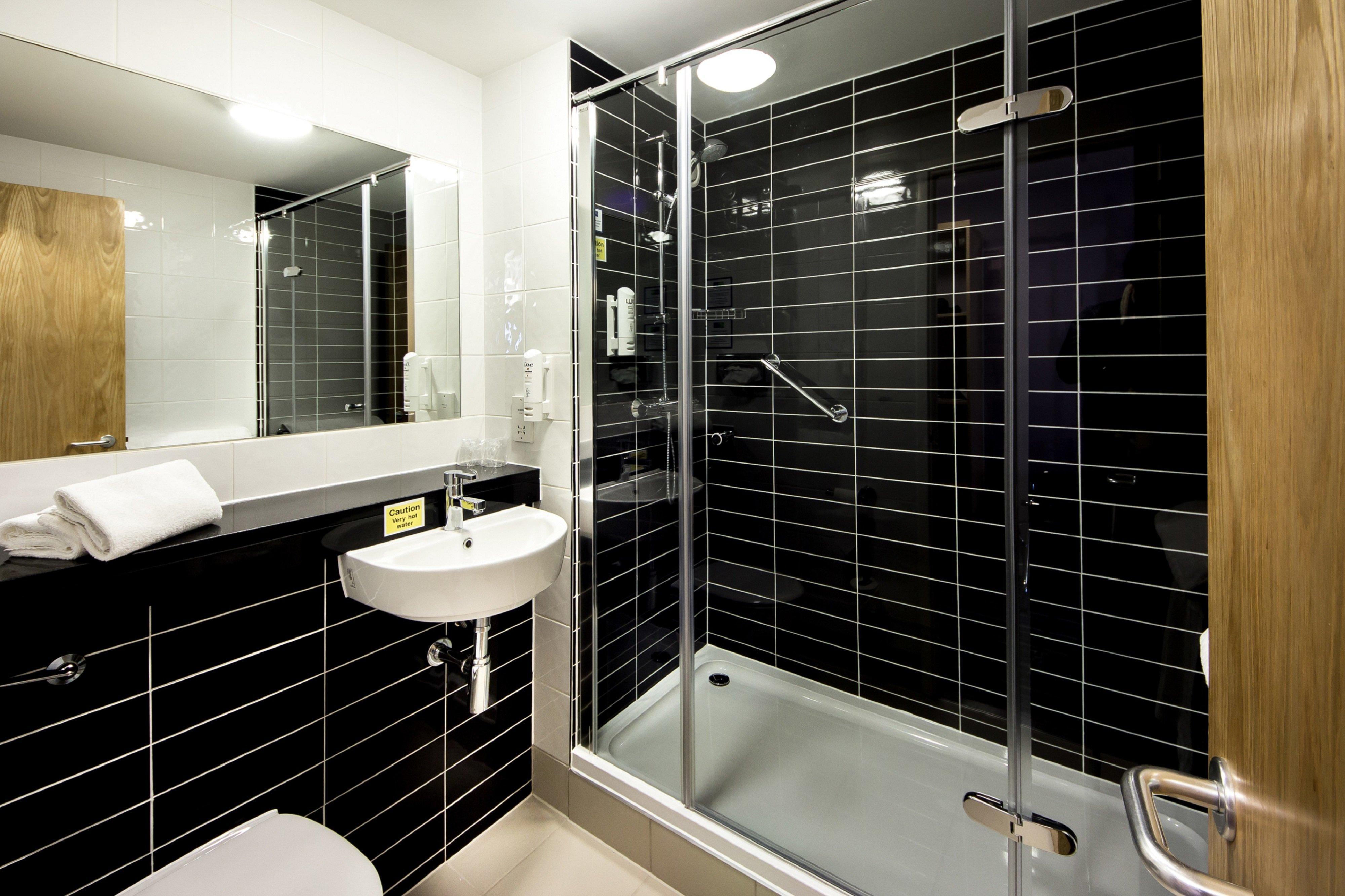 Holiday Inn Express Manchester Airport By Ihg Ringway Esterno foto