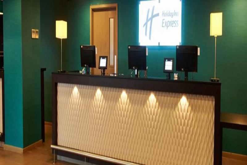 Holiday Inn Express Manchester Airport By Ihg Ringway Esterno foto