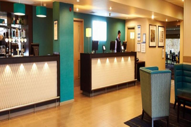 Holiday Inn Express Manchester Airport By Ihg Ringway Esterno foto