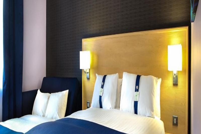 Holiday Inn Express Manchester Airport By Ihg Ringway Esterno foto