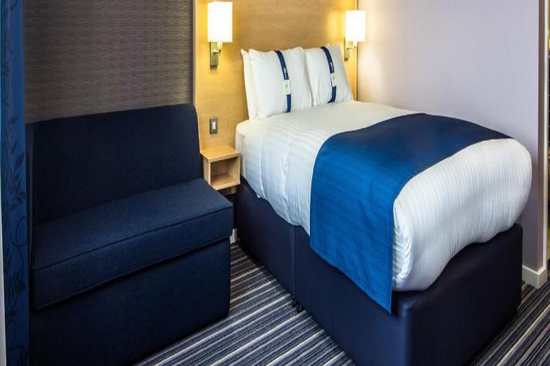 Holiday Inn Express Manchester Airport By Ihg Ringway Esterno foto