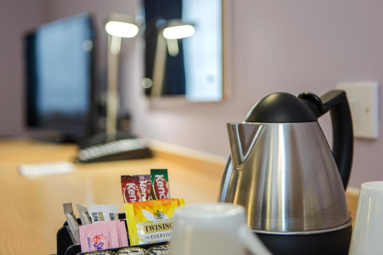 Holiday Inn Express Manchester Airport By Ihg Ringway Esterno foto